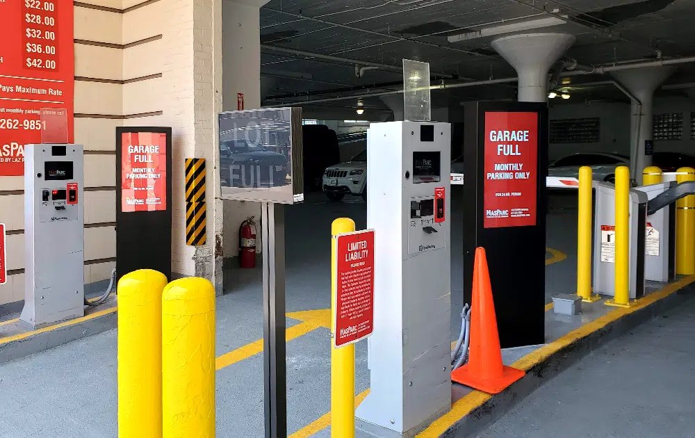 Increase your sales with digital parking signs